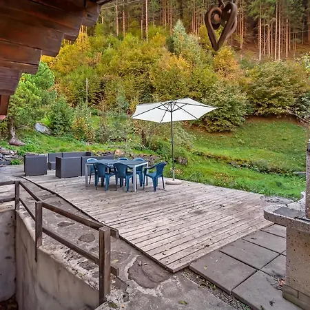Dağ evi Charming Little For 6 People & Free Lockers