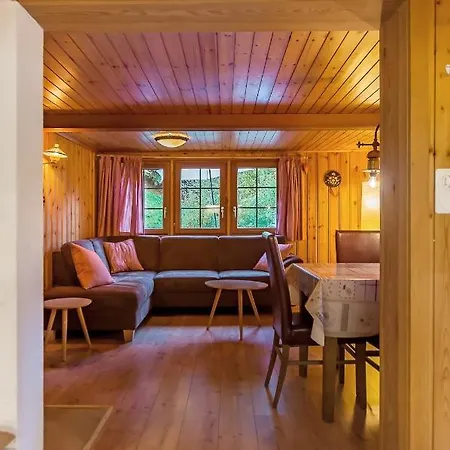 Dağ evi Charming Little For 6 People & Free Lockers Grindelwald