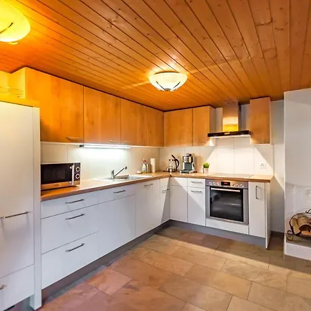 Chalet Charming Little For 6 People & Free Lockers *