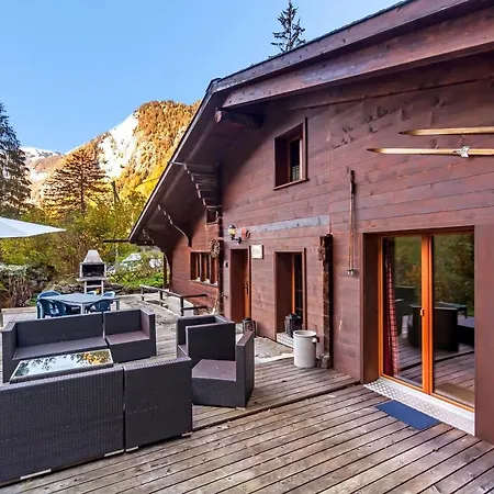 Chalet Charming Little For 6 People & Free Lockers *